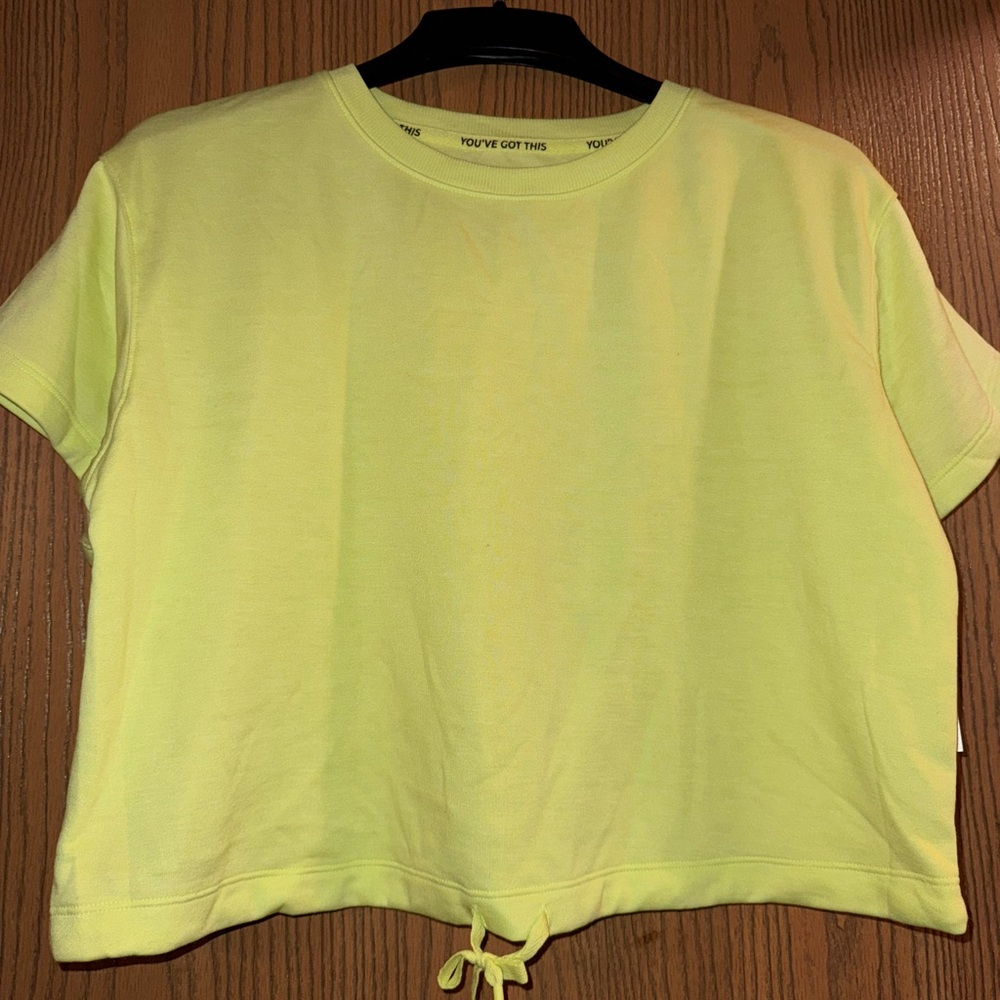 Crop t-shirt NWT
